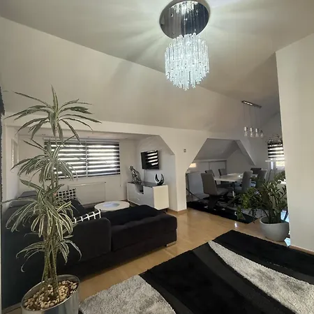 Luxury Black & White * Sarajewo