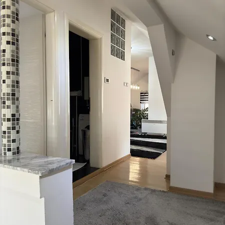 Luxury Black & White *