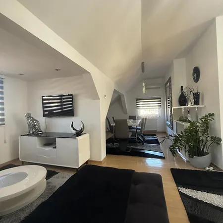 Luxury Black & White Apartment Sarajevo