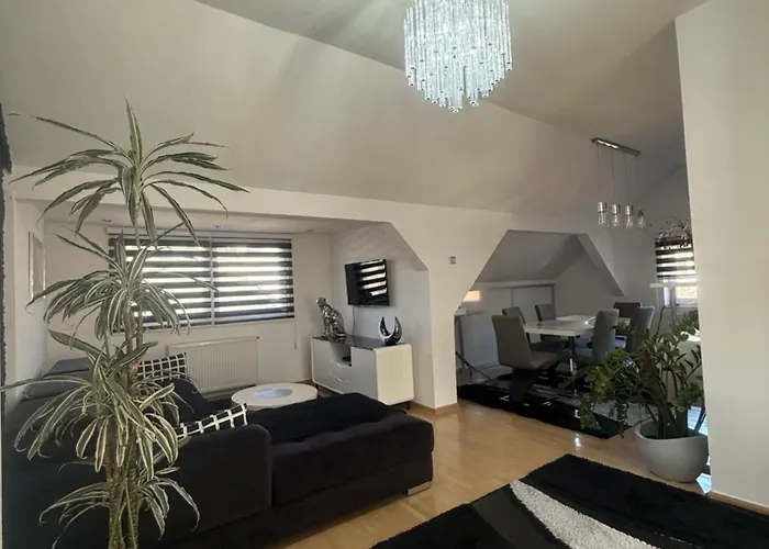 Luxury Black & White * Sarajevo